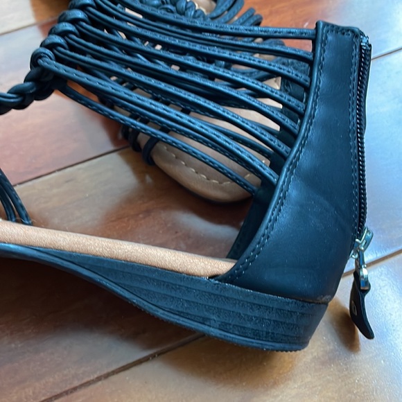 Kate And Mel Sandals - Picture 5 of 5